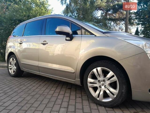 Сірий Пежо 5008, об'ємом двигуна 1.6 л та пробігом 193 тис. км за 7950 $, фото 3 на Automoto.ua