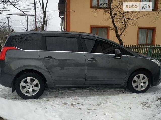 Сірий Пежо 5008, об'ємом двигуна 2 л та пробігом 250 тис. км за 8500 $, фото 3 на Automoto.ua