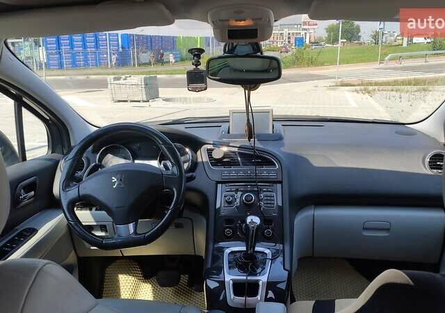 Серый Пежо 5008, объемом двигателя 1.56 л и пробегом 292 тыс. км за 7800 $, фото 31 на Automoto.ua