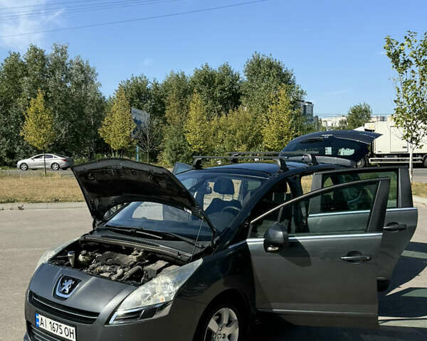Серый Пежо 5008, объемом двигателя 1.6 л и пробегом 298 тыс. км за 7500 $, фото 5 на Automoto.ua