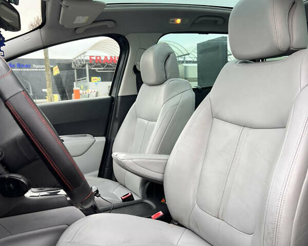 Серый Пежо 5008, объемом двигателя 1.6 л и пробегом 168 тыс. км за 6381 $, фото 11 на Automoto.ua