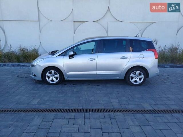 Серый Пежо 5008, объемом двигателя 2 л и пробегом 264 тыс. км за 9900 $, фото 8 на Automoto.ua