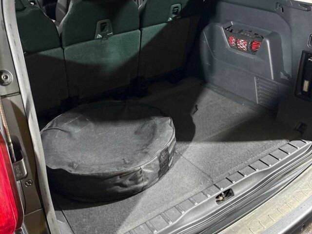 Сірий Пежо 5008, об'ємом двигуна 1.6 л та пробігом 179 тис. км за 6500 $, фото 19 на Automoto.ua