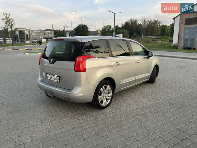 Сірий Пежо 5008, об'ємом двигуна 2 л та пробігом 337 тис. км за 9000 $, фото 7 на Automoto.ua