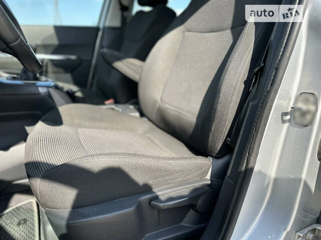 Серый Пежо 5008, объемом двигателя 1.56 л и пробегом 271 тыс. км за 6850 $, фото 40 на Automoto.ua