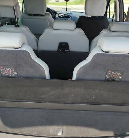 Серый Пежо 5008, объемом двигателя 1.56 л и пробегом 292 тыс. км за 7800 $, фото 36 на Automoto.ua