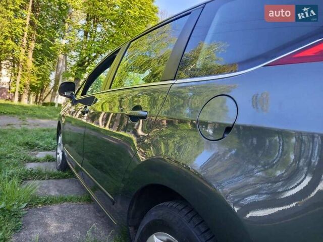Серый Пежо 5008, объемом двигателя 1.6 л и пробегом 270 тыс. км за 7500 $, фото 11 на Automoto.ua