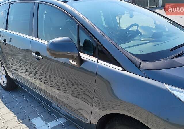 Серый Пежо 5008, объемом двигателя 1.56 л и пробегом 292 тыс. км за 7800 $, фото 12 на Automoto.ua