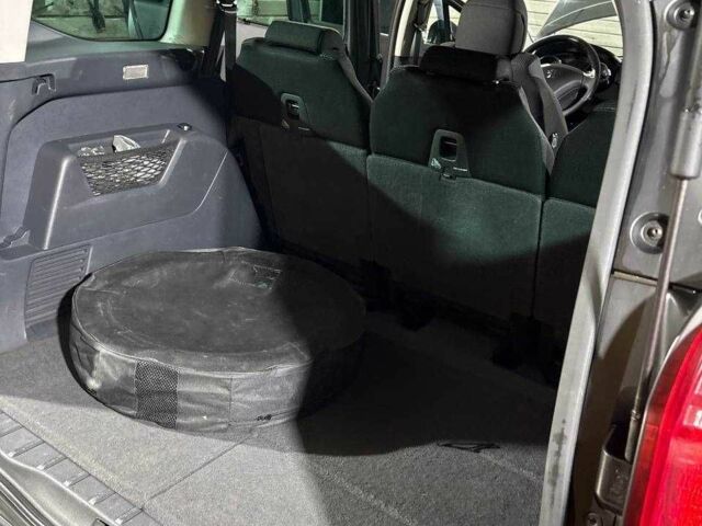 Сірий Пежо 5008, об'ємом двигуна 1.6 л та пробігом 179 тис. км за 6500 $, фото 23 на Automoto.ua