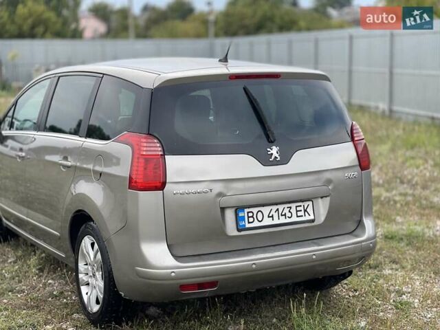 Серый Пежо 5008, объемом двигателя 1.56 л и пробегом 445 тыс. км за 4800 $, фото 13 на Automoto.ua