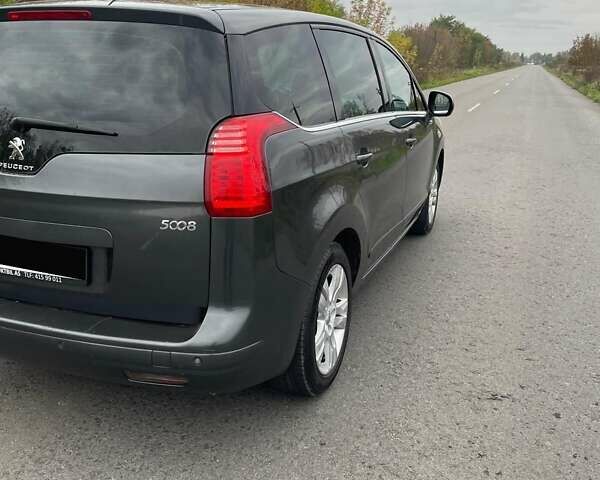Сірий Пежо 5008, об'ємом двигуна 1.56 л та пробігом 235 тис. км за 7800 $, фото 5 на Automoto.ua