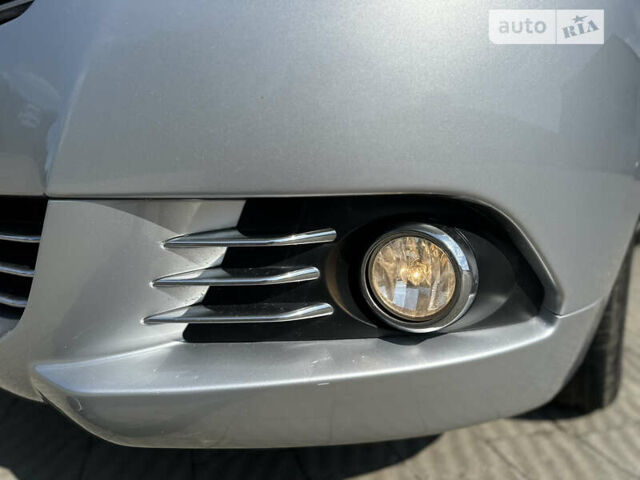 Серый Пежо 5008, объемом двигателя 1.56 л и пробегом 271 тыс. км за 6850 $, фото 6 на Automoto.ua