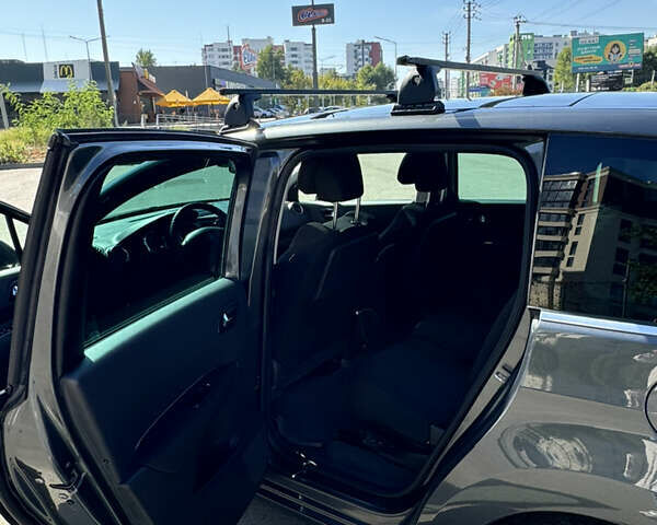 Серый Пежо 5008, объемом двигателя 1.6 л и пробегом 298 тыс. км за 7500 $, фото 20 на Automoto.ua