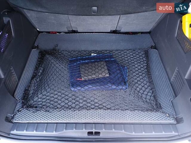 Серый Пежо 5008, объемом двигателя 2 л и пробегом 264 тыс. км за 9900 $, фото 10 на Automoto.ua