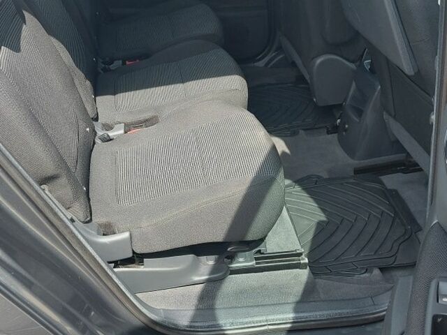 Серый Пежо 5008, объемом двигателя 0 л и пробегом 1 тыс. км за 8100 $, фото 5 на Automoto.ua