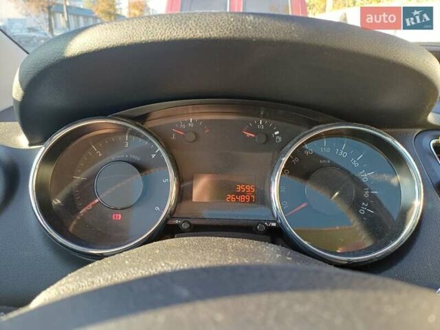 Серый Пежо 5008, объемом двигателя 2 л и пробегом 264 тыс. км за 9900 $, фото 6 на Automoto.ua