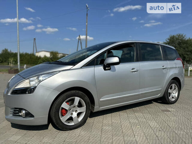 Серый Пежо 5008, объемом двигателя 1.56 л и пробегом 271 тыс. км за 6850 $, фото 4 на Automoto.ua