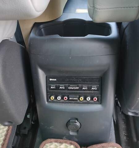 Серый Пежо 5008, объемом двигателя 1.56 л и пробегом 292 тыс. км за 7800 $, фото 32 на Automoto.ua