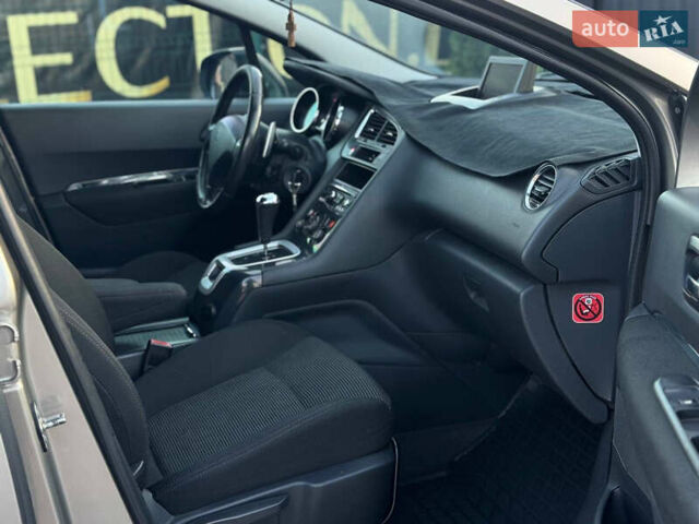 Серый Пежо 5008, объемом двигателя 1.56 л и пробегом 268 тыс. км за 7290 $, фото 19 на Automoto.ua