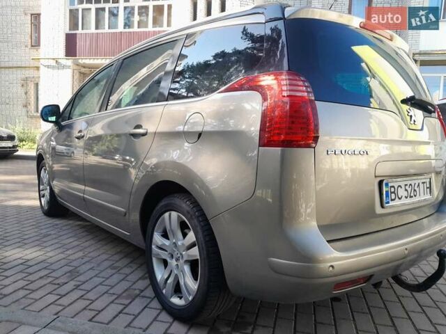 Сірий Пежо 5008, об'ємом двигуна 1.6 л та пробігом 193 тис. км за 7950 $, фото 1 на Automoto.ua