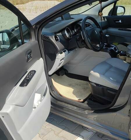 Серый Пежо 5008, объемом двигателя 1.56 л и пробегом 292 тыс. км за 7800 $, фото 22 на Automoto.ua