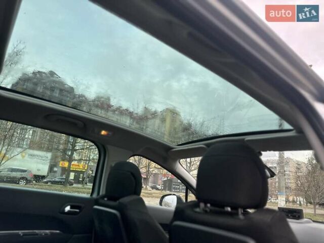 Сірий Пежо 5008, об'ємом двигуна 1.6 л та пробігом 213 тис. км за 6650 $, фото 15 на Automoto.ua