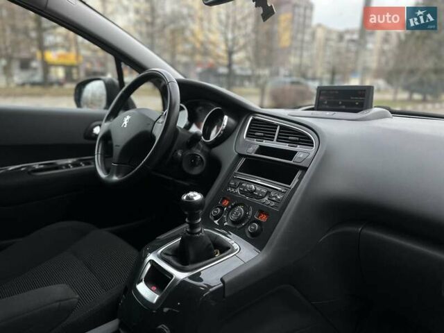 Сірий Пежо 5008, об'ємом двигуна 1.6 л та пробігом 213 тис. км за 6650 $, фото 12 на Automoto.ua