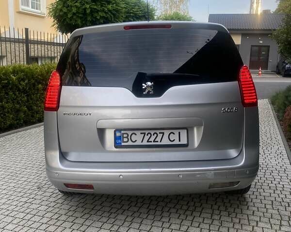 Серый Пежо 5008, объемом двигателя 2 л и пробегом 226 тыс. км за 8790 $, фото 10 на Automoto.ua