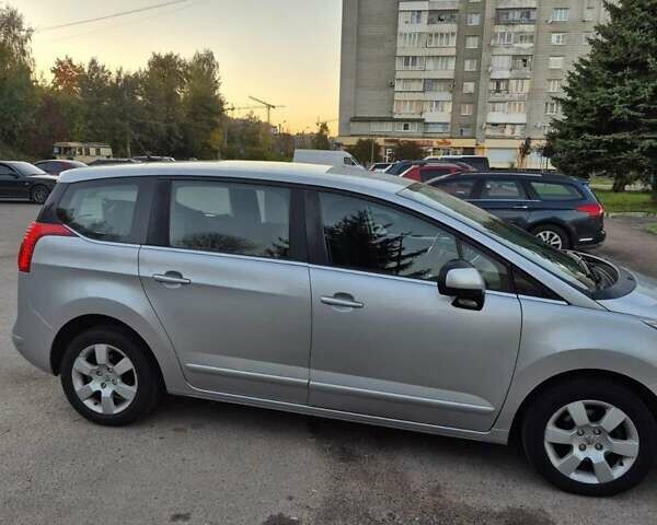 Серый Пежо 5008, объемом двигателя 1.56 л и пробегом 194 тыс. км за 7850 $, фото 7 на Automoto.ua