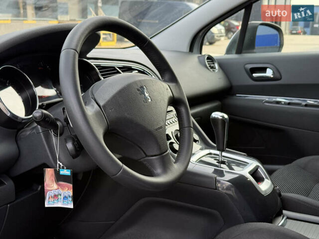Сірий Пежо 5008, об'ємом двигуна 1.6 л та пробігом 190 тис. км за 8999 $, фото 21 на Automoto.ua
