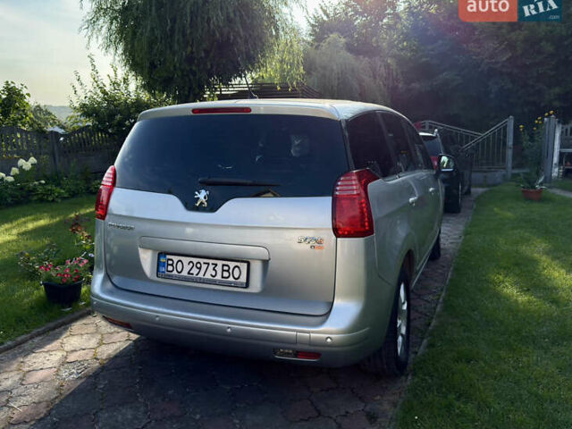 Сірий Пежо 5008, об'ємом двигуна 1.56 л та пробігом 258 тис. км за 8700 $, фото 3 на Automoto.ua