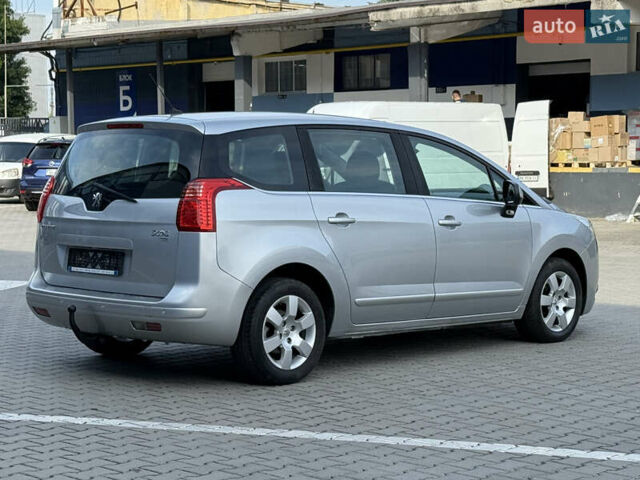 Сірий Пежо 5008, об'ємом двигуна 1.6 л та пробігом 190 тис. км за 8999 $, фото 6 на Automoto.ua