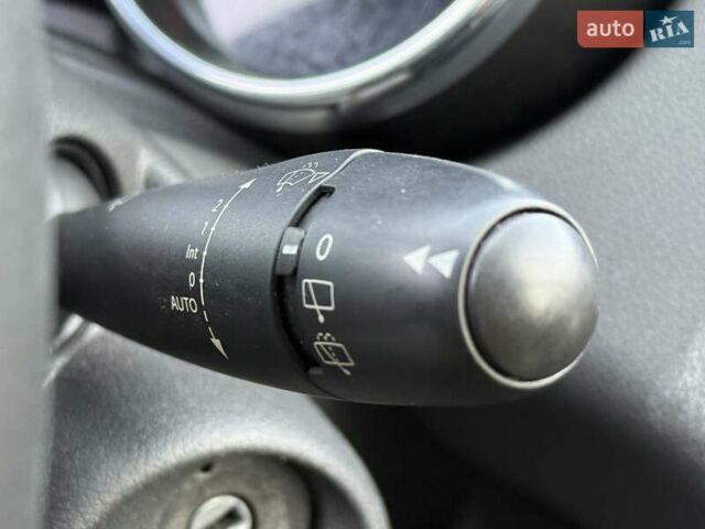 Сірий Пежо 5008, об'ємом двигуна 1.6 л та пробігом 190 тис. км за 8999 $, фото 51 на Automoto.ua