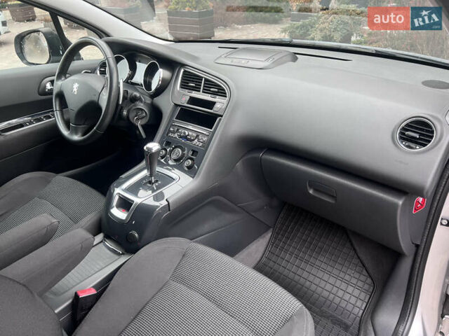 Сірий Пежо 5008, об'ємом двигуна 1.6 л та пробігом 193 тис. км за 9100 $, фото 23 на Automoto.ua