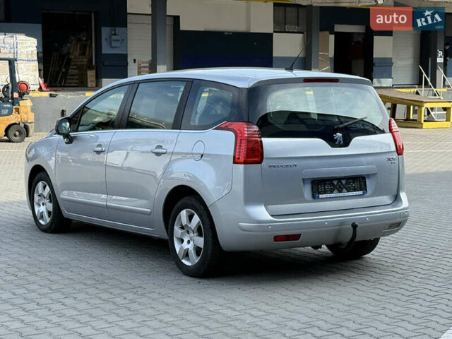 Сірий Пежо 5008, об'ємом двигуна 1.6 л та пробігом 190 тис. км за 8999 $, фото 10 на Automoto.ua