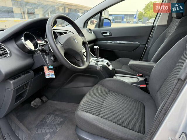 Сірий Пежо 5008, об'ємом двигуна 1.6 л та пробігом 190 тис. км за 8999 $, фото 19 на Automoto.ua