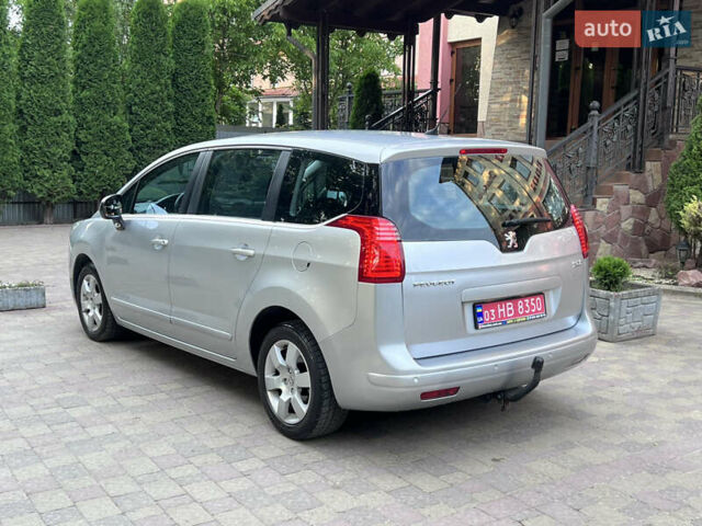 Серый Пежо 5008, объемом двигателя 1.6 л и пробегом 193 тыс. км за 8700 $, фото 11 на Automoto.ua