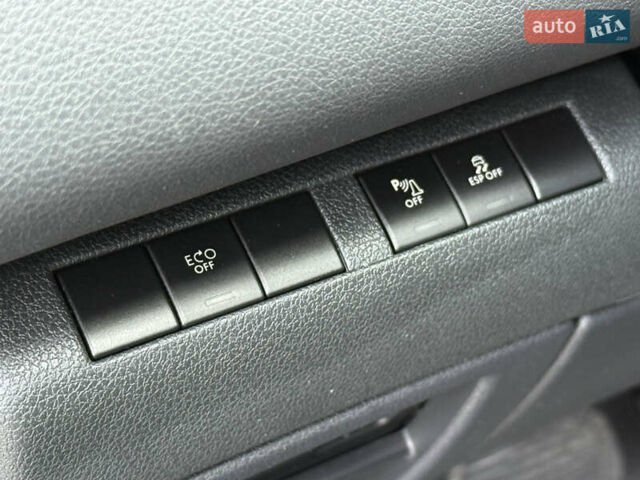 Сірий Пежо 5008, об'ємом двигуна 1.6 л та пробігом 190 тис. км за 8999 $, фото 46 на Automoto.ua