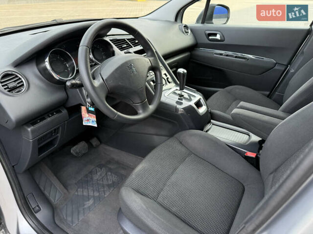Сірий Пежо 5008, об'ємом двигуна 1.6 л та пробігом 190 тис. км за 8999 $, фото 20 на Automoto.ua
