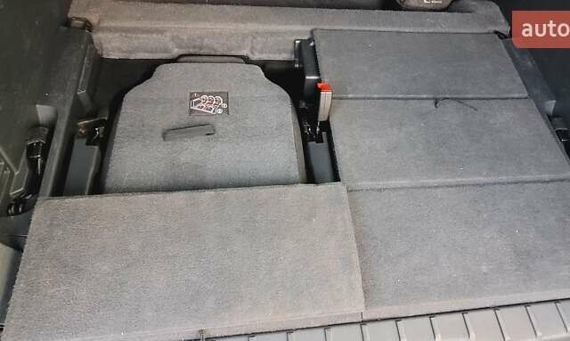 Сірий Пежо 5008, об'ємом двигуна 1.6 л та пробігом 244 тис. км за 9500 $, фото 14 на Automoto.ua