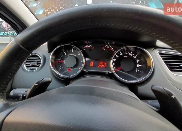 Сірий Пежо 5008, об'ємом двигуна 1.6 л та пробігом 244 тис. км за 9500 $, фото 5 на Automoto.ua
