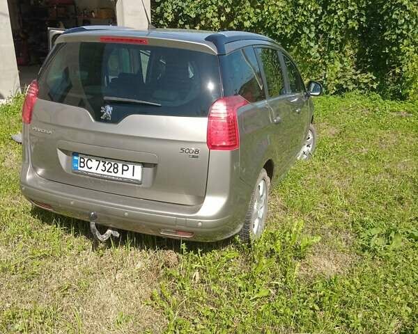 Серый Пежо 5008, объемом двигателя 1.6 л и пробегом 230 тыс. км за 8500 $, фото 8 на Automoto.ua