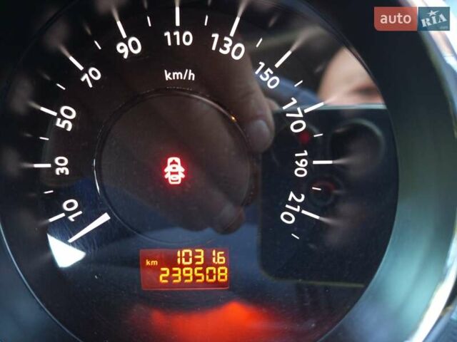 Серый Пежо 5008, объемом двигателя 1.56 л и пробегом 239 тыс. км за 9500 $, фото 10 на Automoto.ua