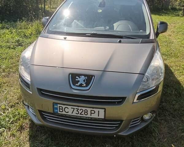 Серый Пежо 5008, объемом двигателя 1.6 л и пробегом 230 тыс. км за 8500 $, фото 6 на Automoto.ua