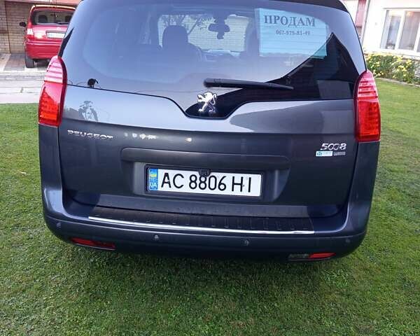Серый Пежо 5008, объемом двигателя 1.56 л и пробегом 239 тыс. км за 9500 $, фото 3 на Automoto.ua