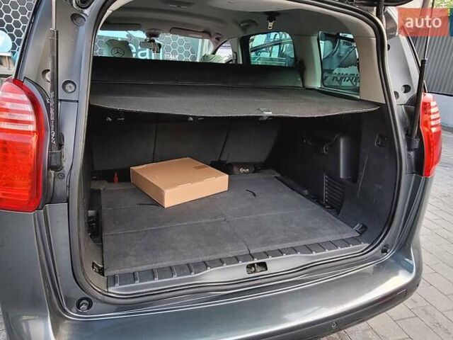 Сірий Пежо 5008, об'ємом двигуна 1.6 л та пробігом 244 тис. км за 9500 $, фото 13 на Automoto.ua