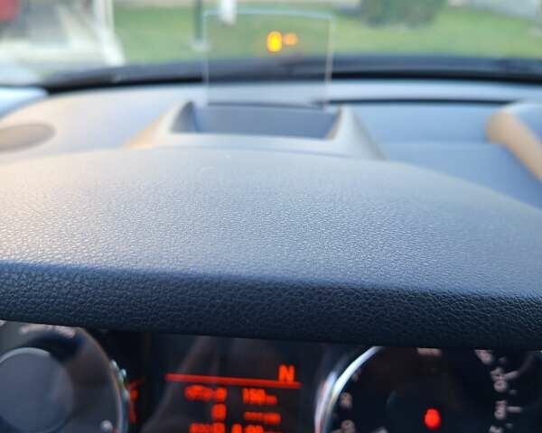 Серый Пежо 5008, объемом двигателя 1.56 л и пробегом 239 тыс. км за 9500 $, фото 9 на Automoto.ua