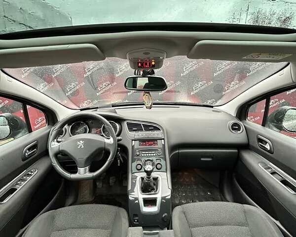 Сірий Пежо 5008, об'ємом двигуна 1.6 л та пробігом 254 тис. км за 8000 $, фото 20 на Automoto.ua