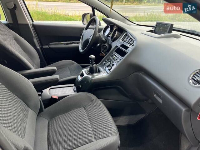 Сірий Пежо 5008, об'ємом двигуна 1.6 л та пробігом 130 тис. км за 9999 $, фото 17 на Automoto.ua