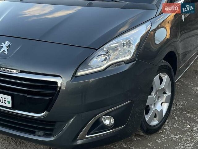 Серый Пежо 5008, объемом двигателя 2 л и пробегом 184 тыс. км за 11650 $, фото 22 на Automoto.ua